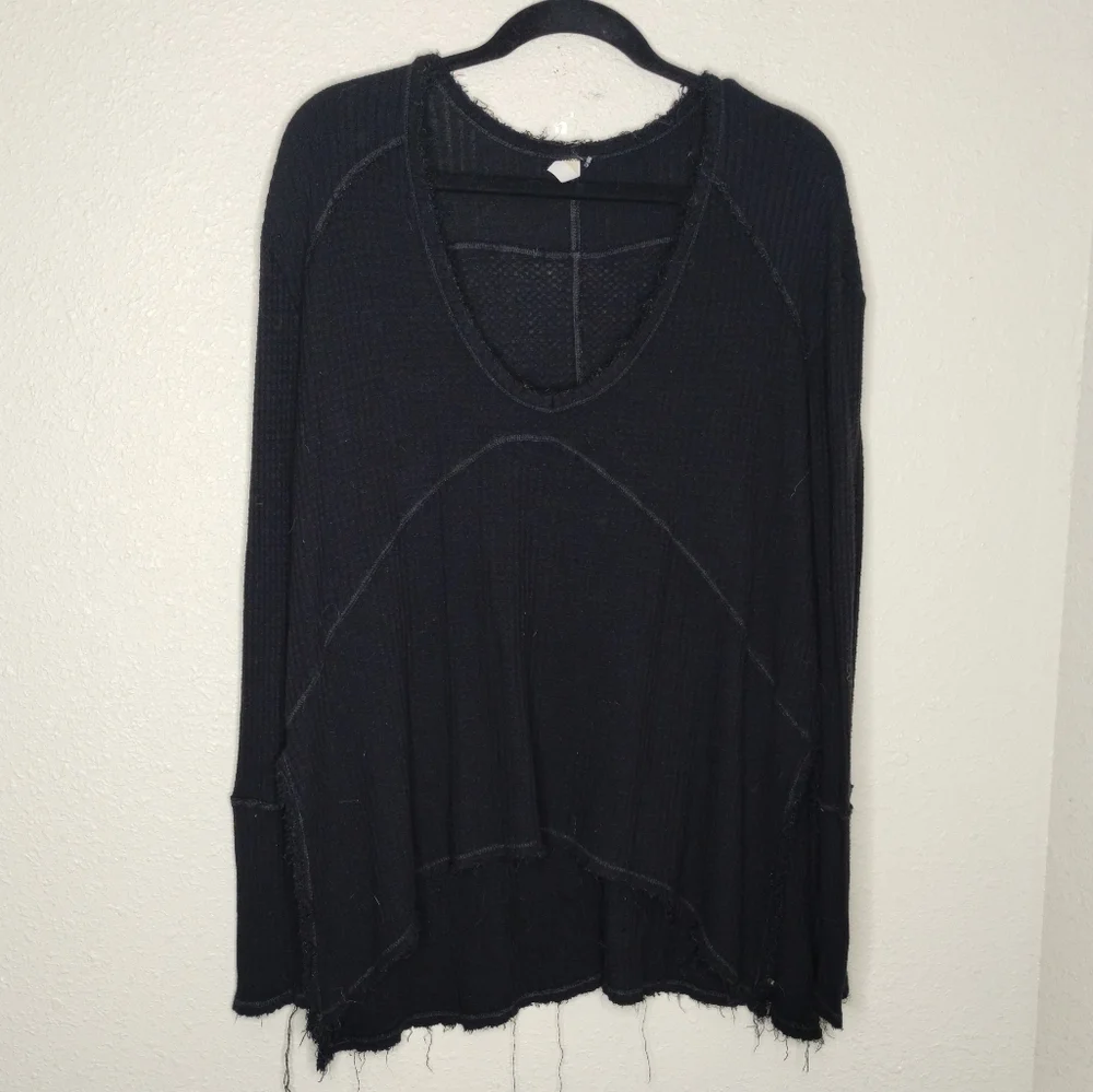 Free People Black Waffle Knit Long Sleeve Raw Hem Shirt Size XS